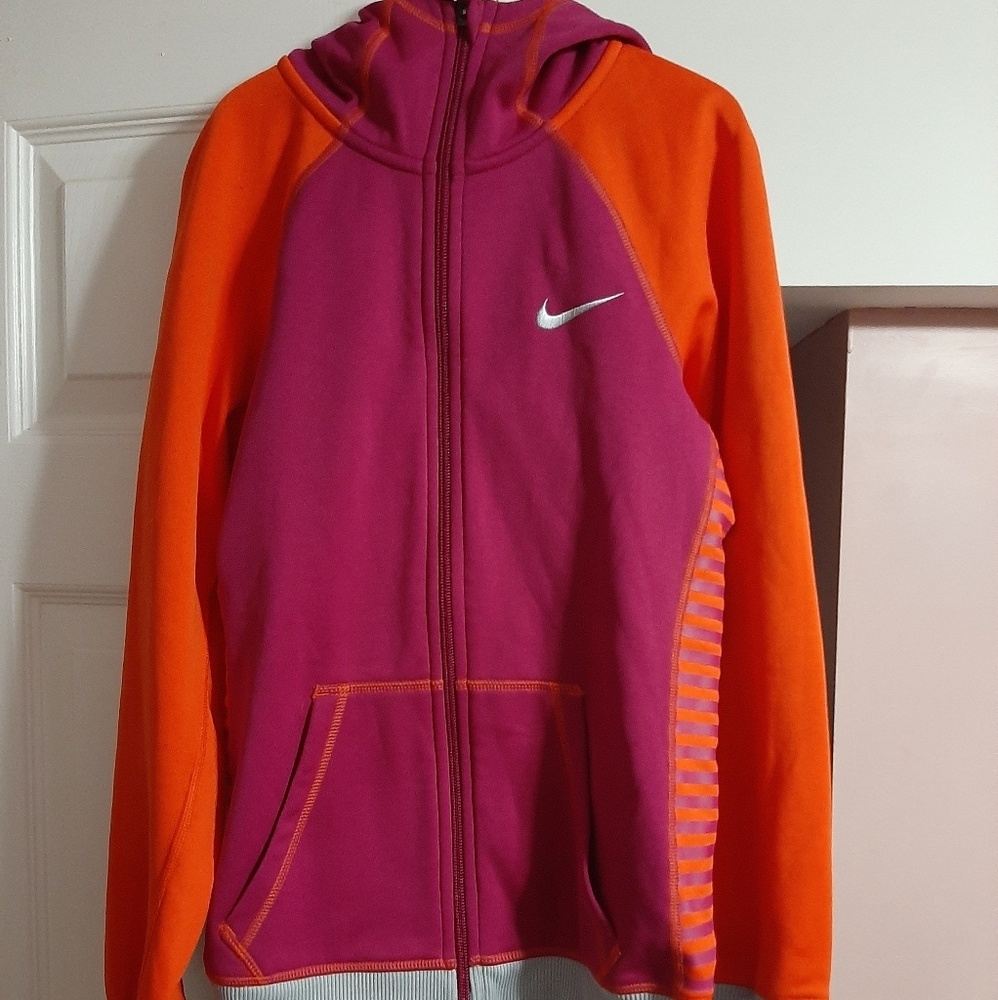 *SOLD* New Nike Sweater